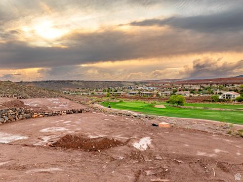 Tiny photo for 1711 N GOLDEN BEAR WAY #108, Washington, UT 84780 (MLS # 2119533)