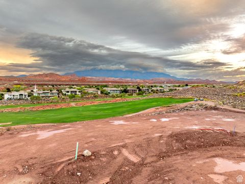 Tiny photo for 1711 N GOLDEN BEAR WAY #108, Washington, UT 84780 (MLS # 2119533)