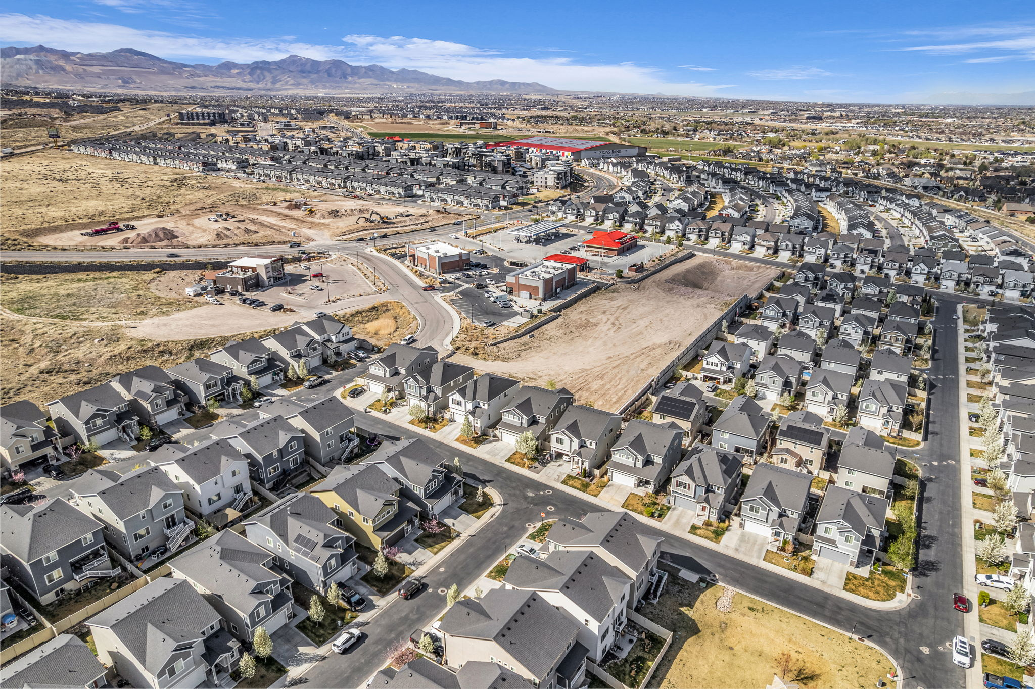 SOUTH HILLS - Residential