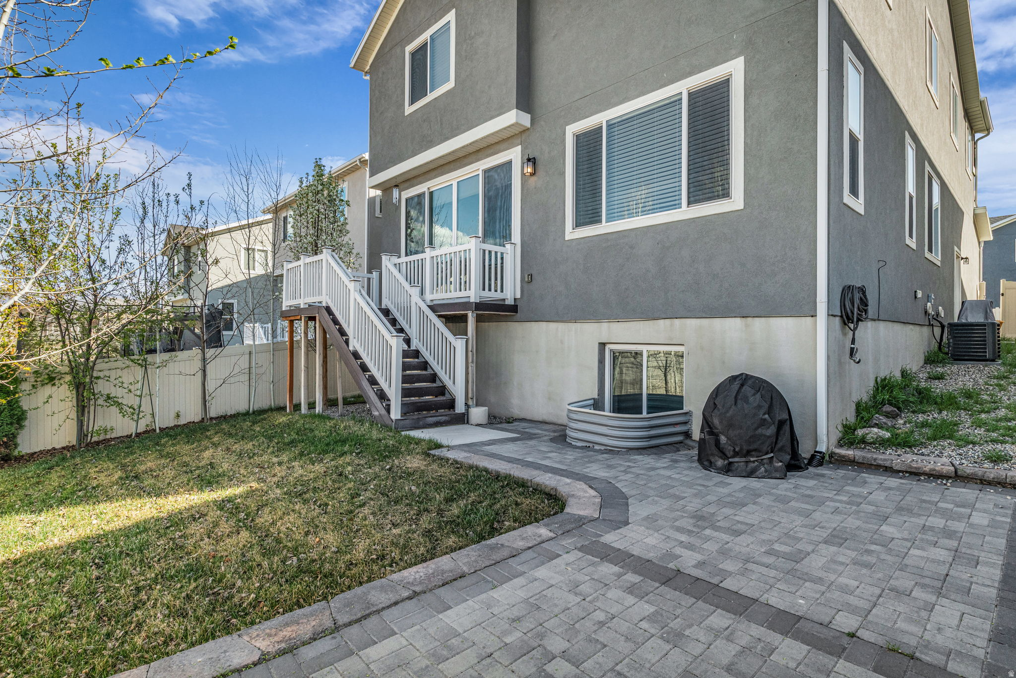 SOUTH HILLS - Residential