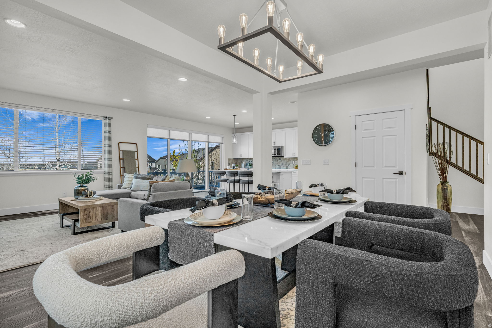 SOUTH HILLS - Residential