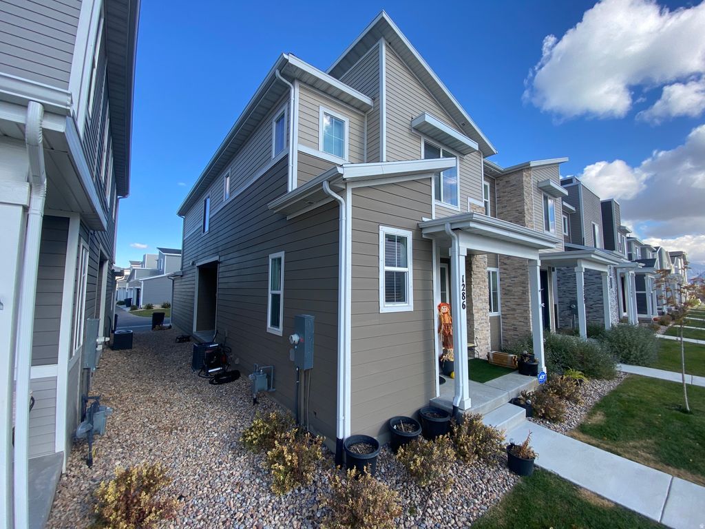 Photo of 1286 E 1700 LN N, Payson, UT 84651 (MLS # 2143651)