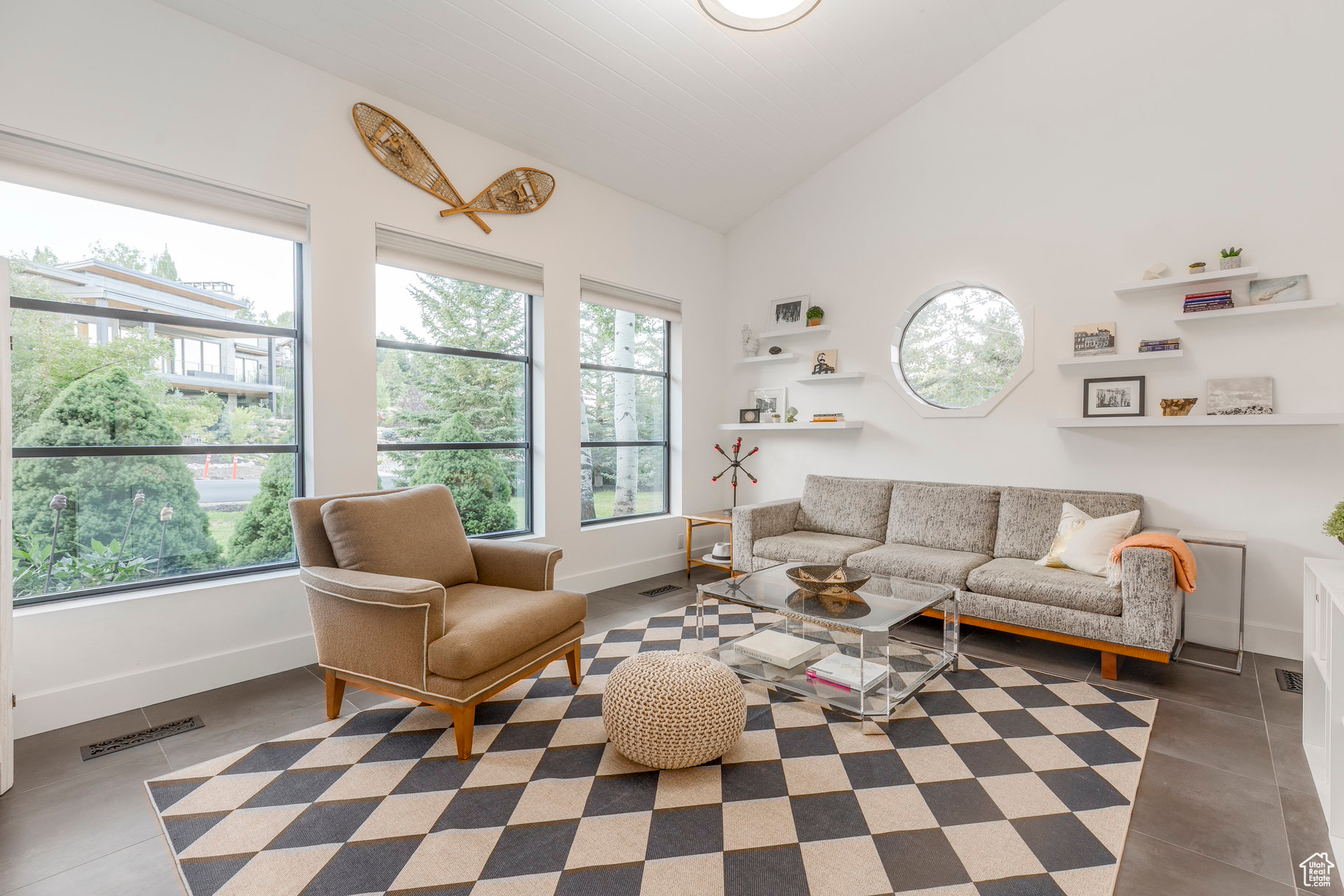 PARK MEADOWS - Residential