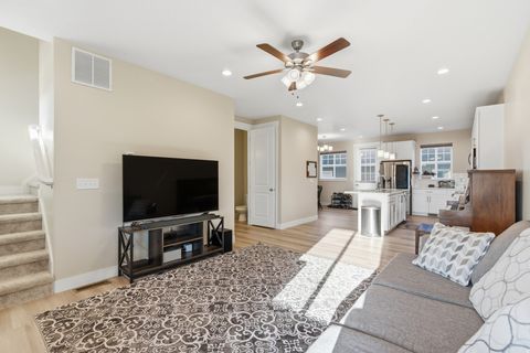 Tiny photo for 1615 N WESTVIEW LN, Salem, UT 84653 (MLS # 2127216)