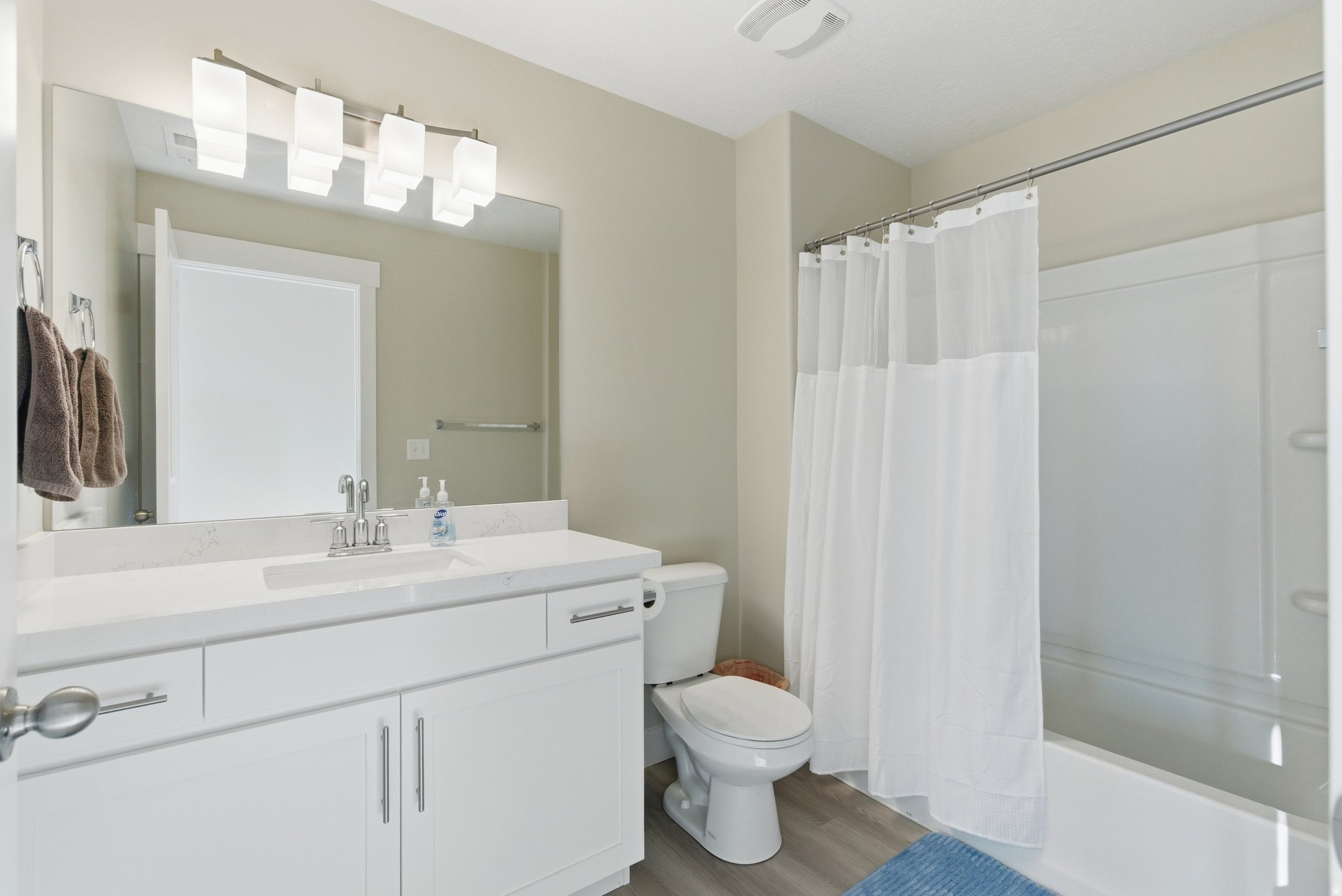 SALEM PARK - Residential