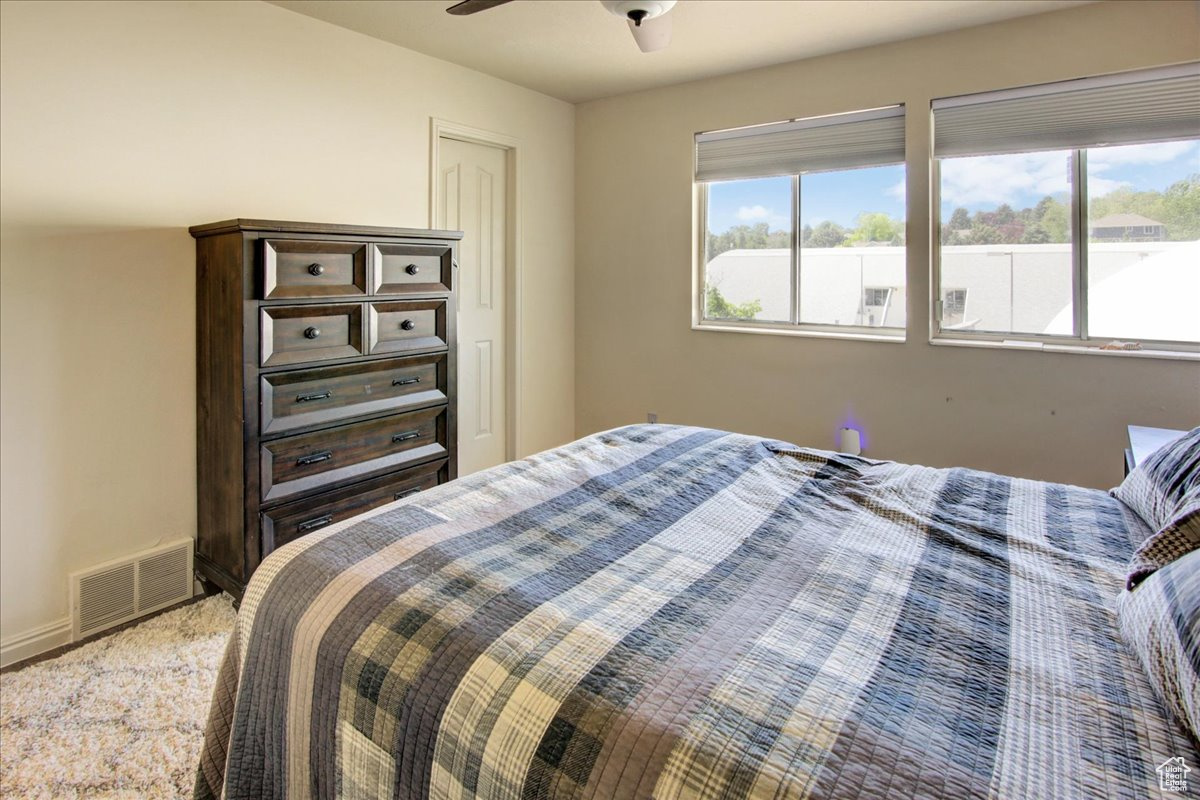 South Ogden, Utah 84405, United States, 3 Bedrooms Bedrooms, ,2 BathroomsBathrooms,Residential,Pending,128597