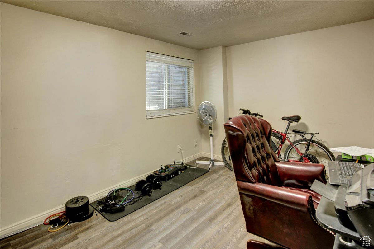 South Ogden, Utah 84405, United States, 3 Bedrooms Bedrooms, ,2 BathroomsBathrooms,Residential,Pending,128597