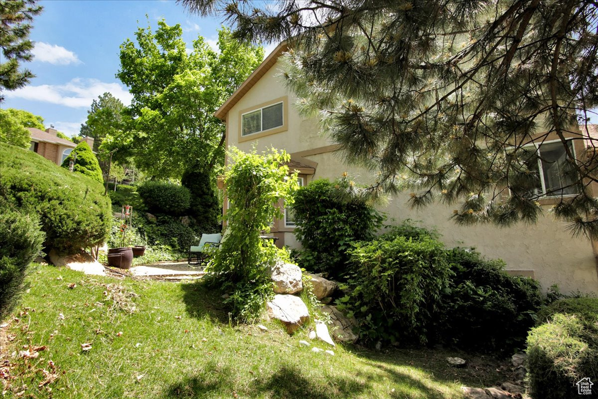 South Ogden, Utah 84405, United States, 3 Bedrooms Bedrooms, ,2 BathroomsBathrooms,Residential,Pending,128597