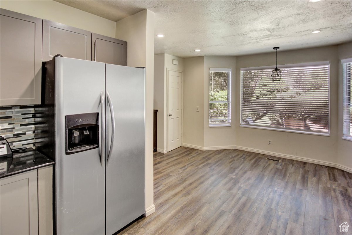 South Ogden, Utah 84405, United States, 3 Bedrooms Bedrooms, ,2 BathroomsBathrooms,Residential,Pending,128597