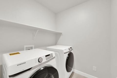 Tiny photo for 128 E GEYSER CT, Saratoga Springs, UT 84045 (MLS # 2135022)