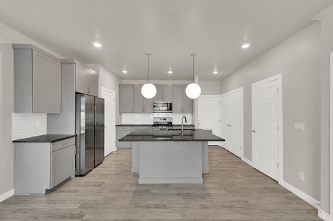 Tiny photo for 128 E GEYSER CT, Saratoga Springs, UT 84045 (MLS # 2135022)