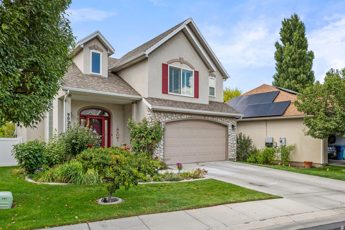 ENCHANTED COVE - Residential