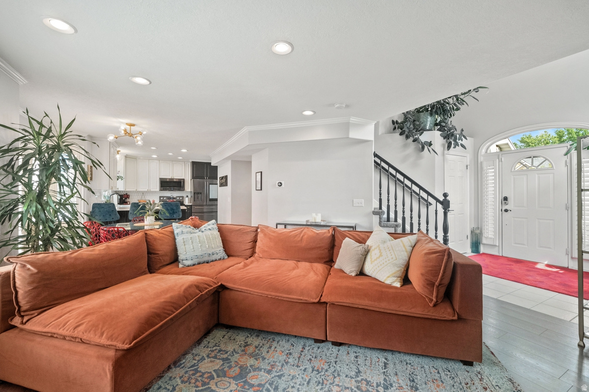 ENCHANTED COVE - Residential