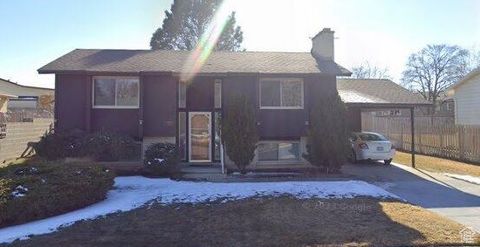 Photo of 3075 W DON FRANCISCO DR S #159, Taylorsville, UT 84129 (MLS # 2118090) Photo of 3075 W DON FRANCISCO DR S #159, Taylorsville, UT 84129 (MLS # 2118090)