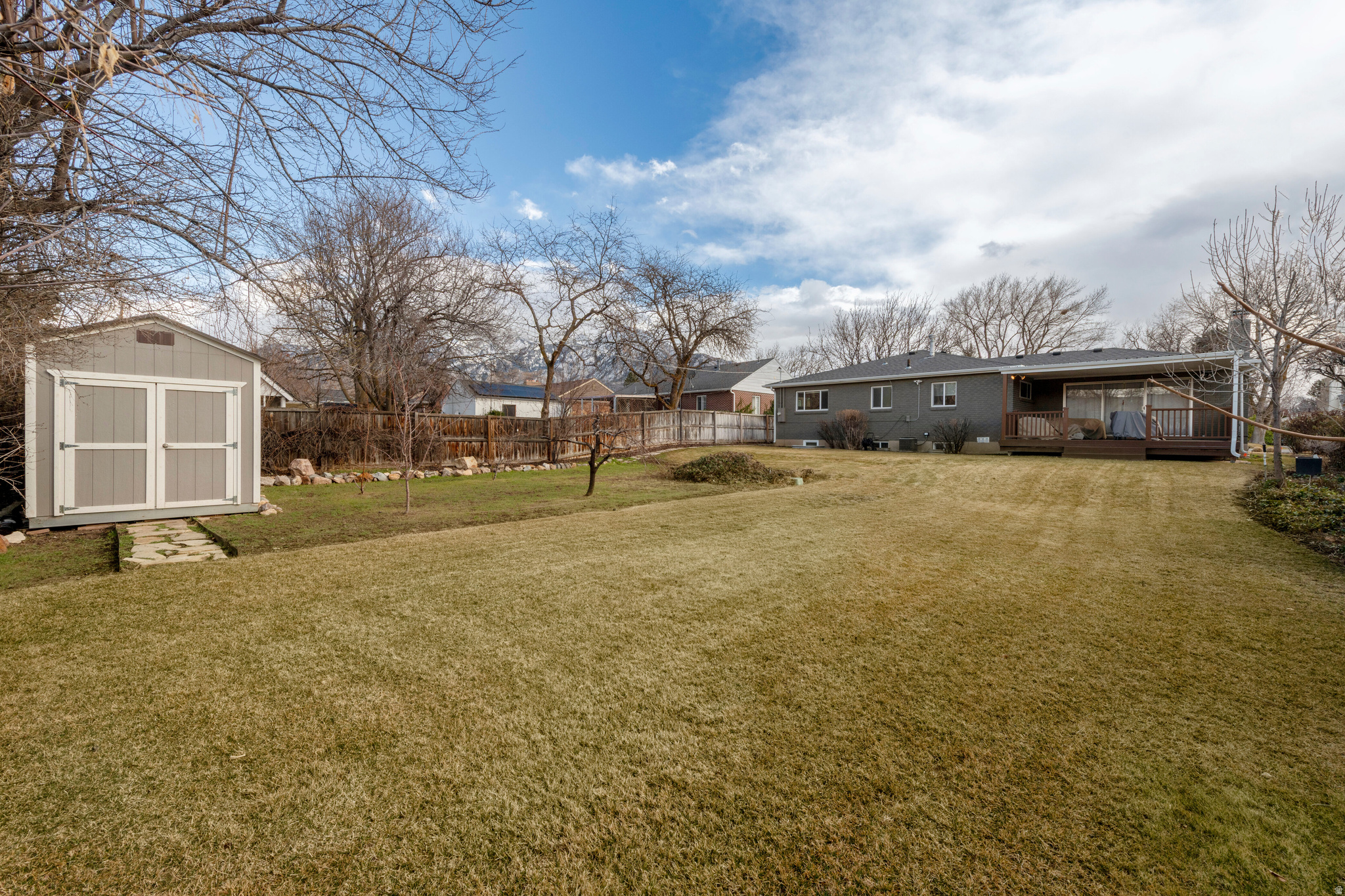 NERECREEK CH - Residential