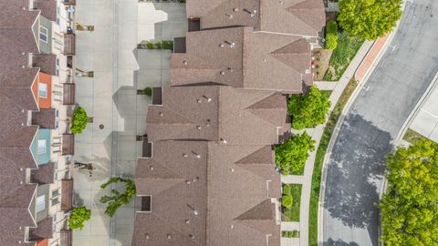 Tiny photo for 943 FARMINGTON XING, Farmington, UT 84025 (MLS # 2152248)