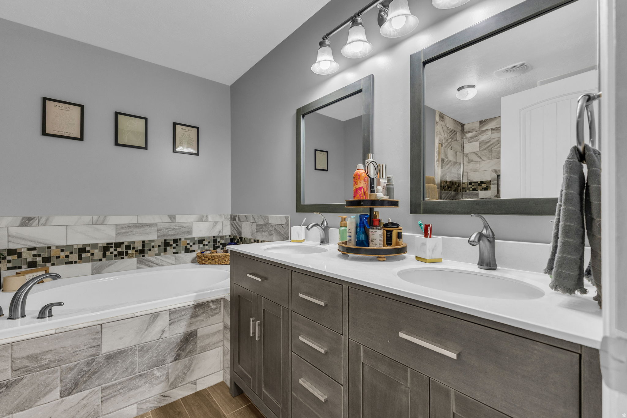 FARMINGTON CROSSING - Residential