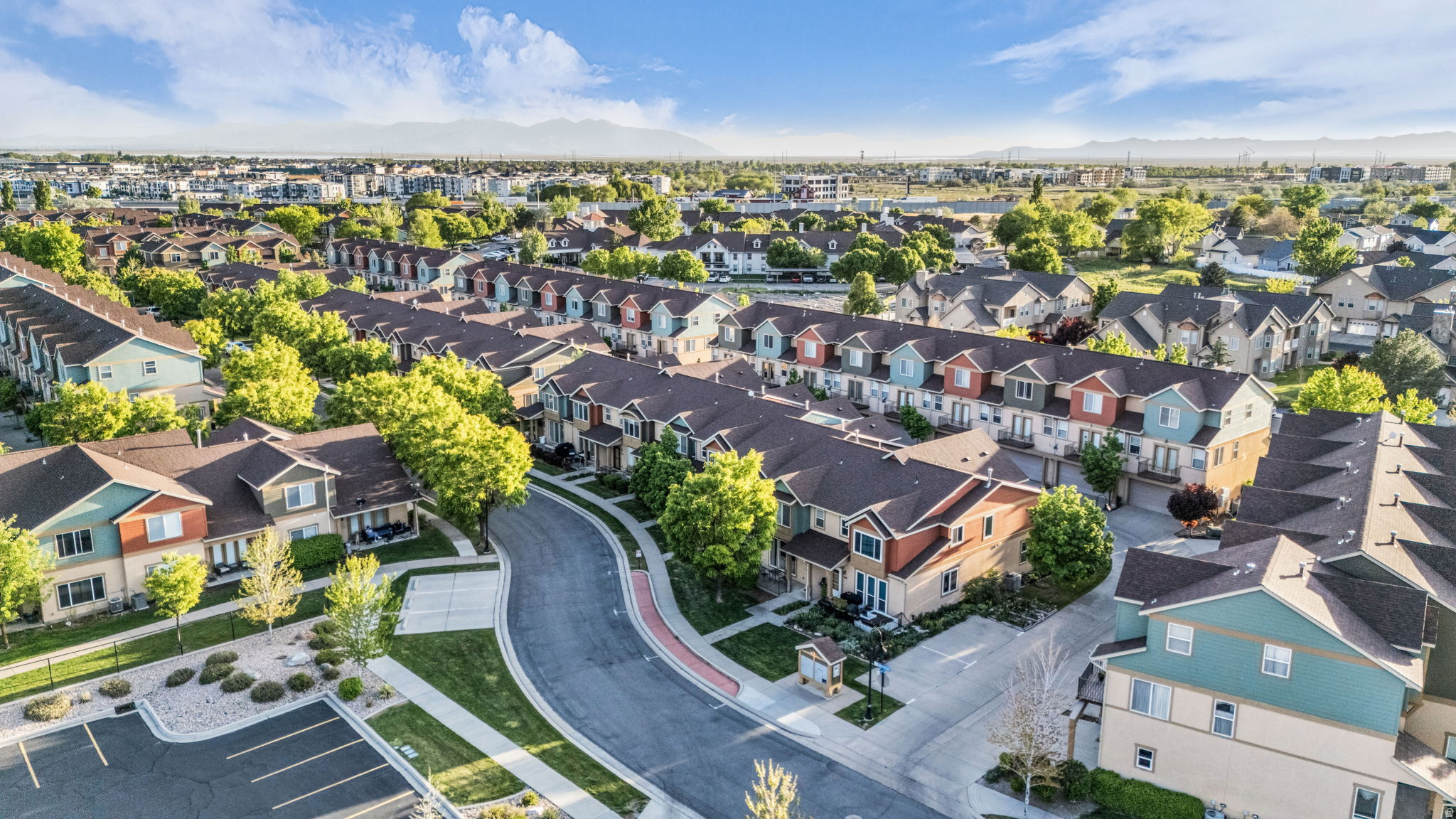 FARMINGTON CROSSING - Residential