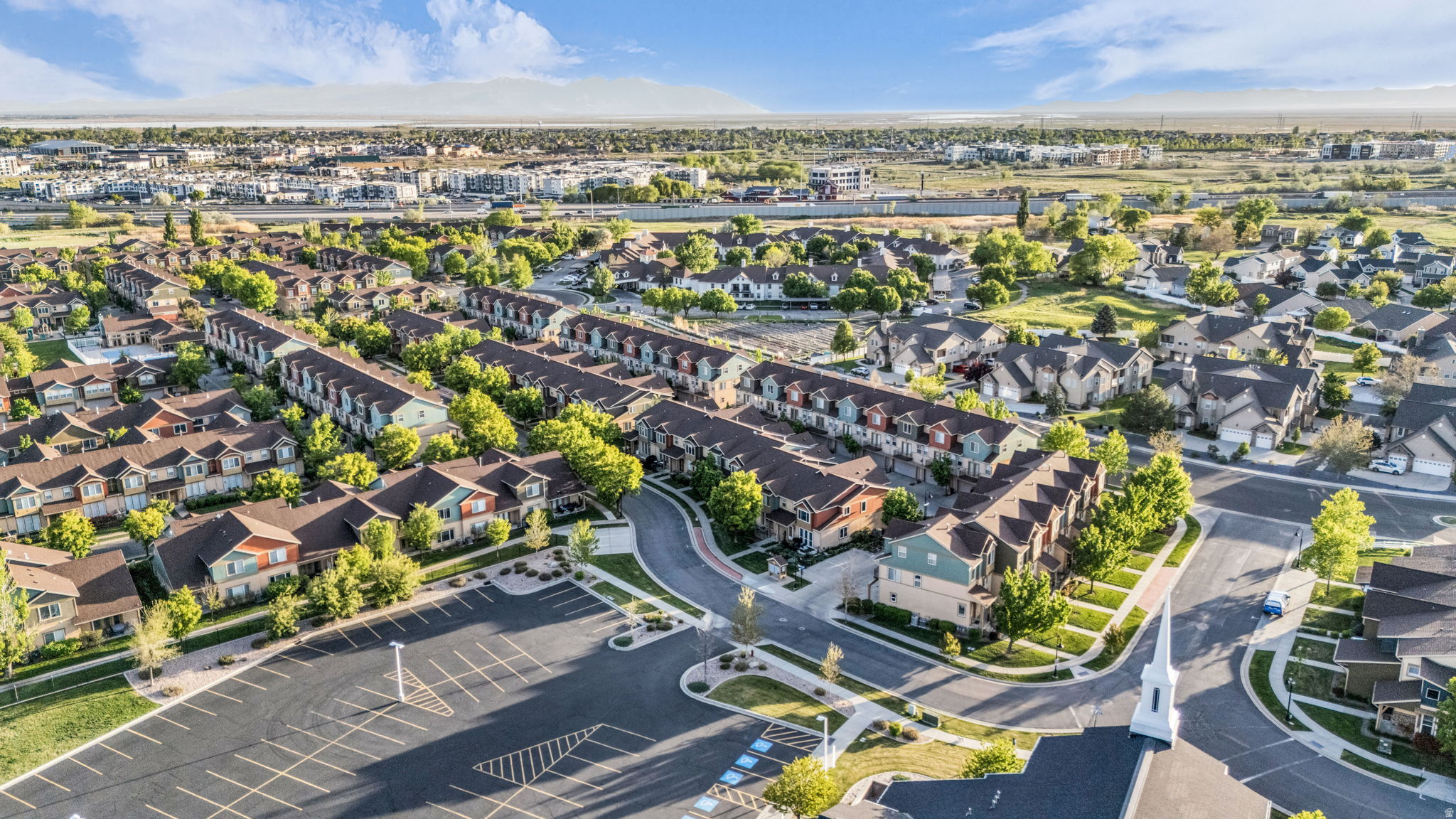 FARMINGTON CROSSING - Residential