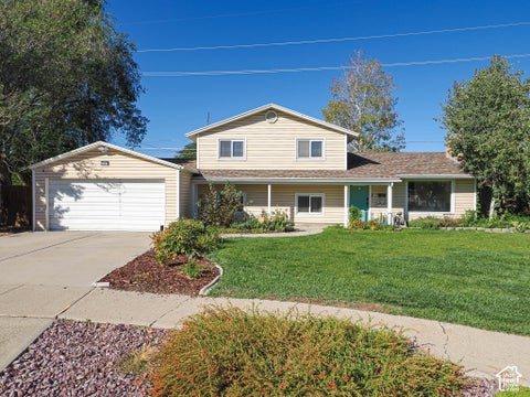 Photo of 2653 W HALL CIR #67, Salt Lake City, UT 84119 (MLS # 2187323)