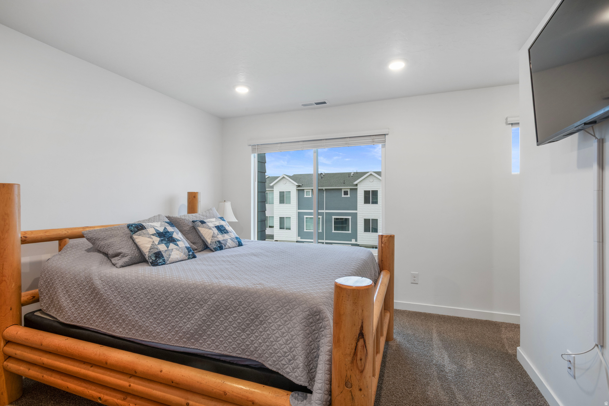 NORTHSHORE - Residential