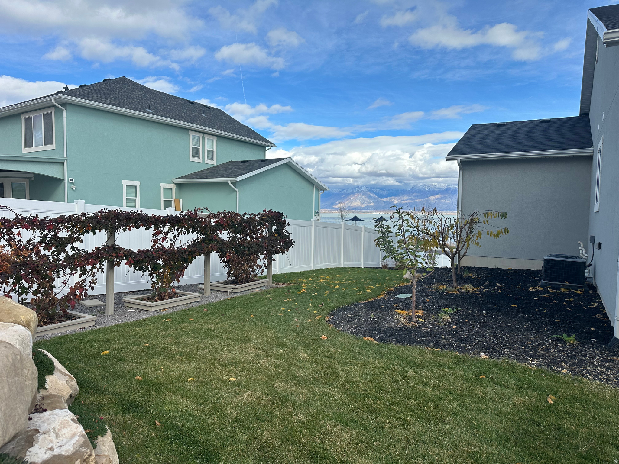 MALLARD BAY - Residential