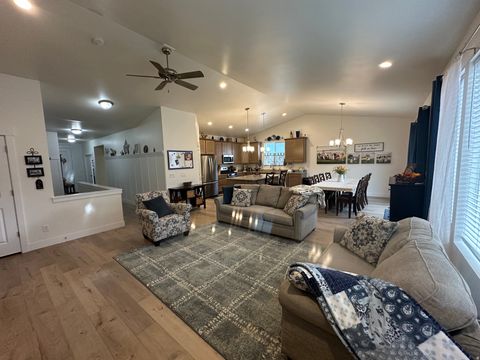 Tiny photo for 2887 S GREENHEAD DR W, Saratoga Springs, UT 84045 (MLS # 2123598)