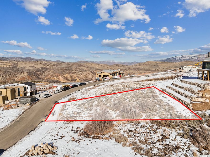 Discover the beauty of Benloch Ranch.  A new development adjacent to the esteemed Victory Ranch golf community.  This mountain retreat is a short drive to Heber City, Kamas, Midway, and of course, Park City.  Mountain and valley views in every direction with a builder-friendly flat lot. Seller financing available.