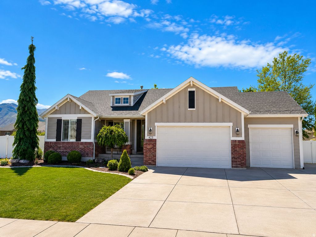Photo of 423 W CORNFIELD CIR S #236, Kaysville, UT 84037 (MLS # 2157966)