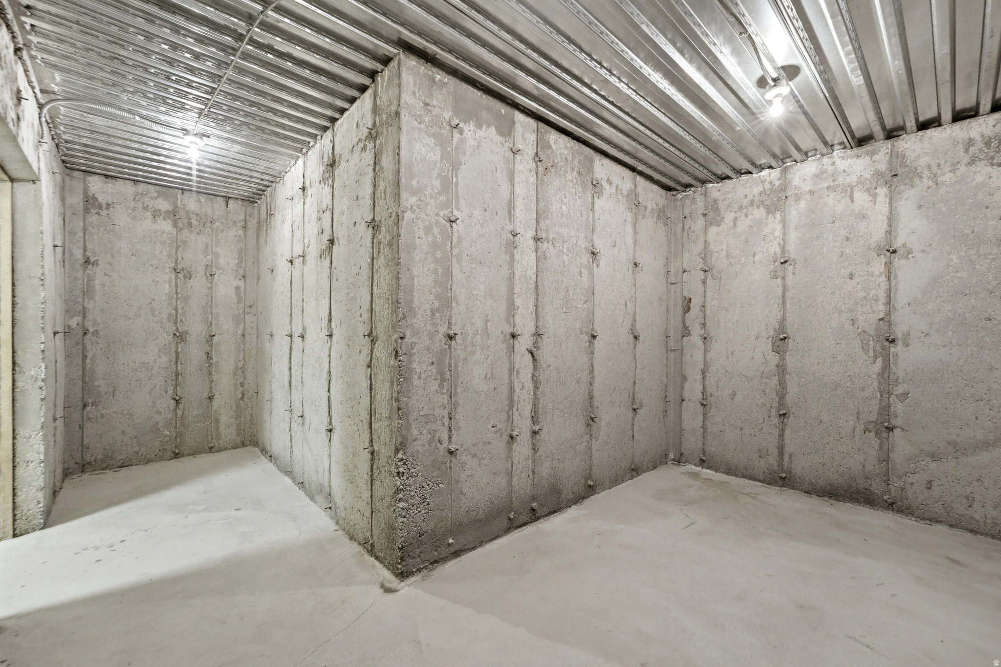 ROYAL OAK ESTATES - Residential