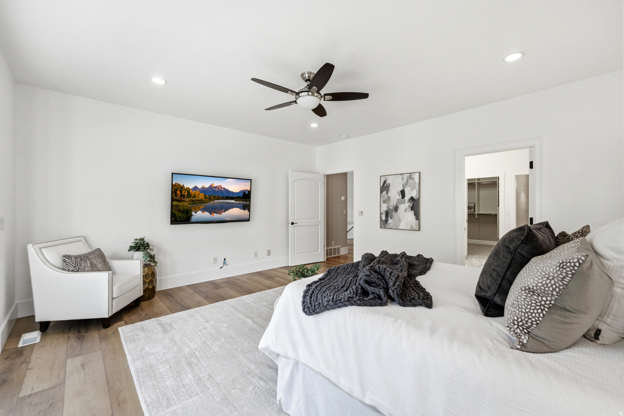 ROYAL OAK ESTATES - Residential