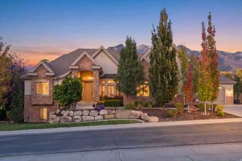 Photo of 7939 S ROYAL CREEK CV E, Cottonwood Heights, UT 84093 (MLS # 2150905)