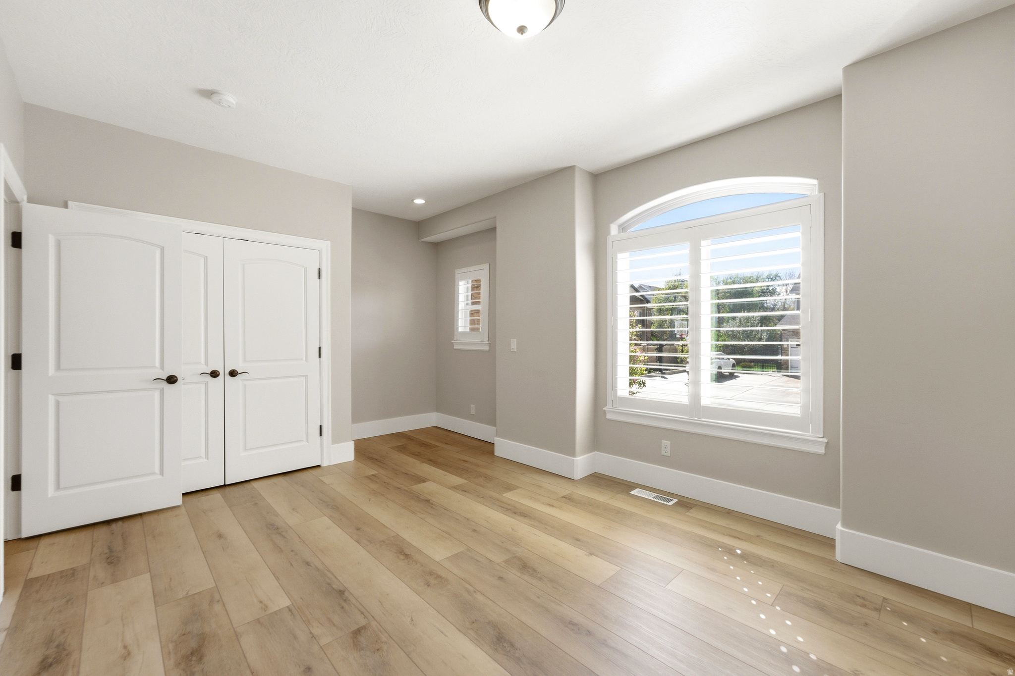 ROYAL OAK ESTATES - Residential