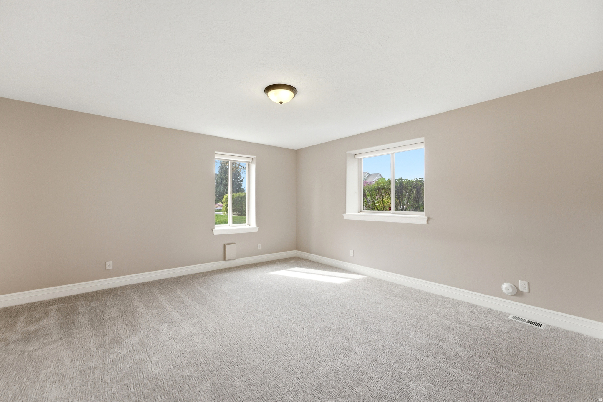 ROYAL OAK ESTATES - Residential