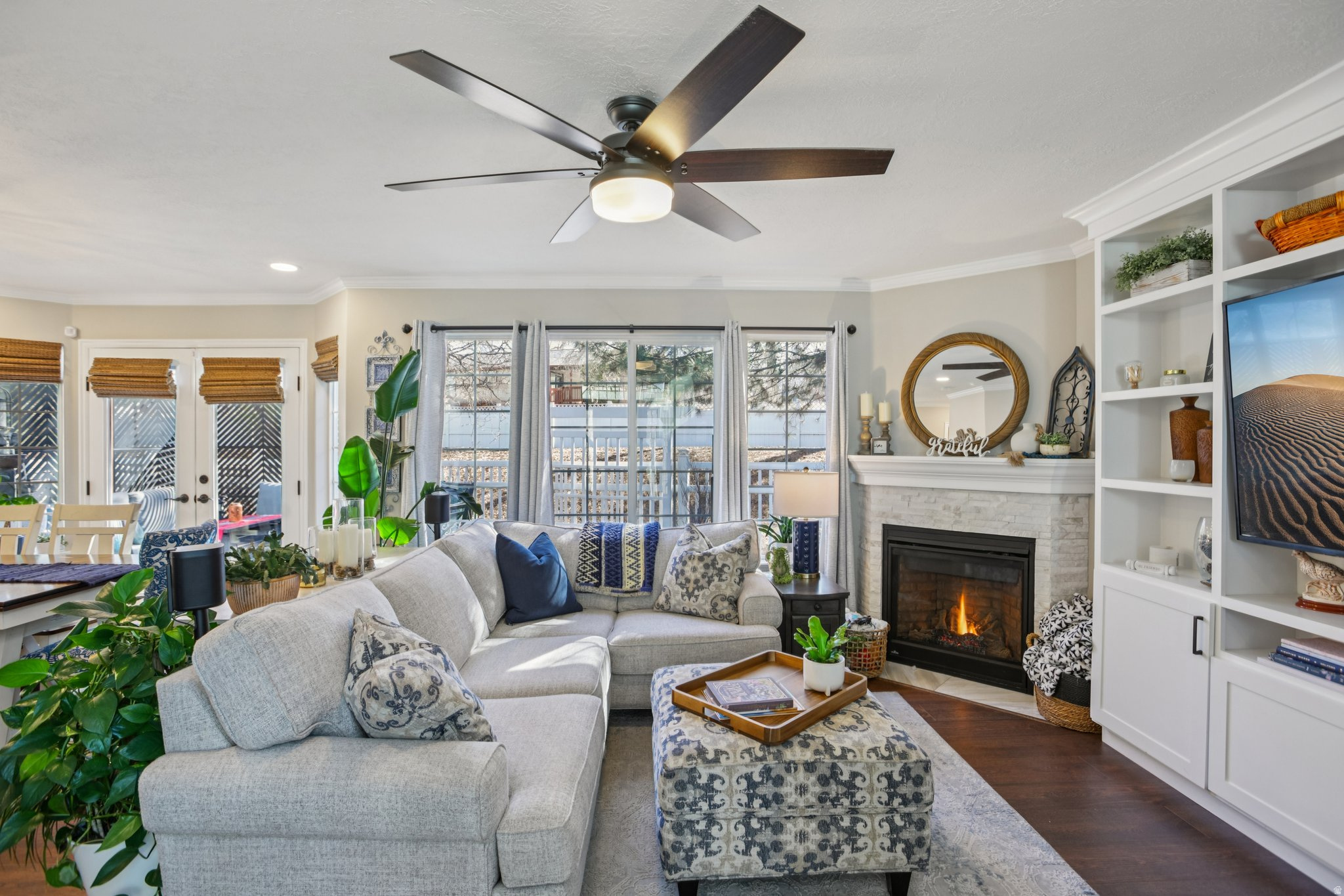 ENCHANTED OAKS - Residential