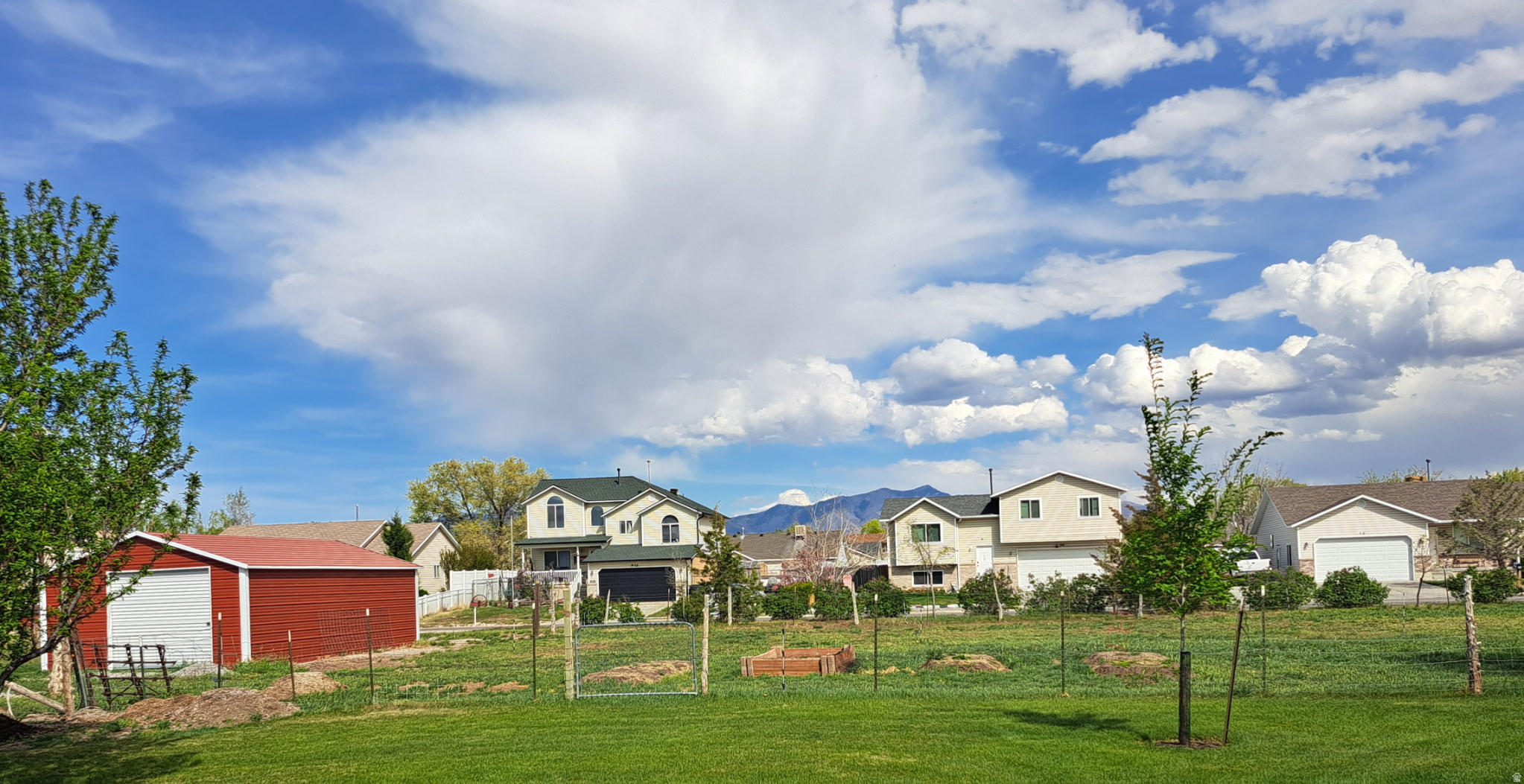 TRACKSIDE PUD SUB - Residential