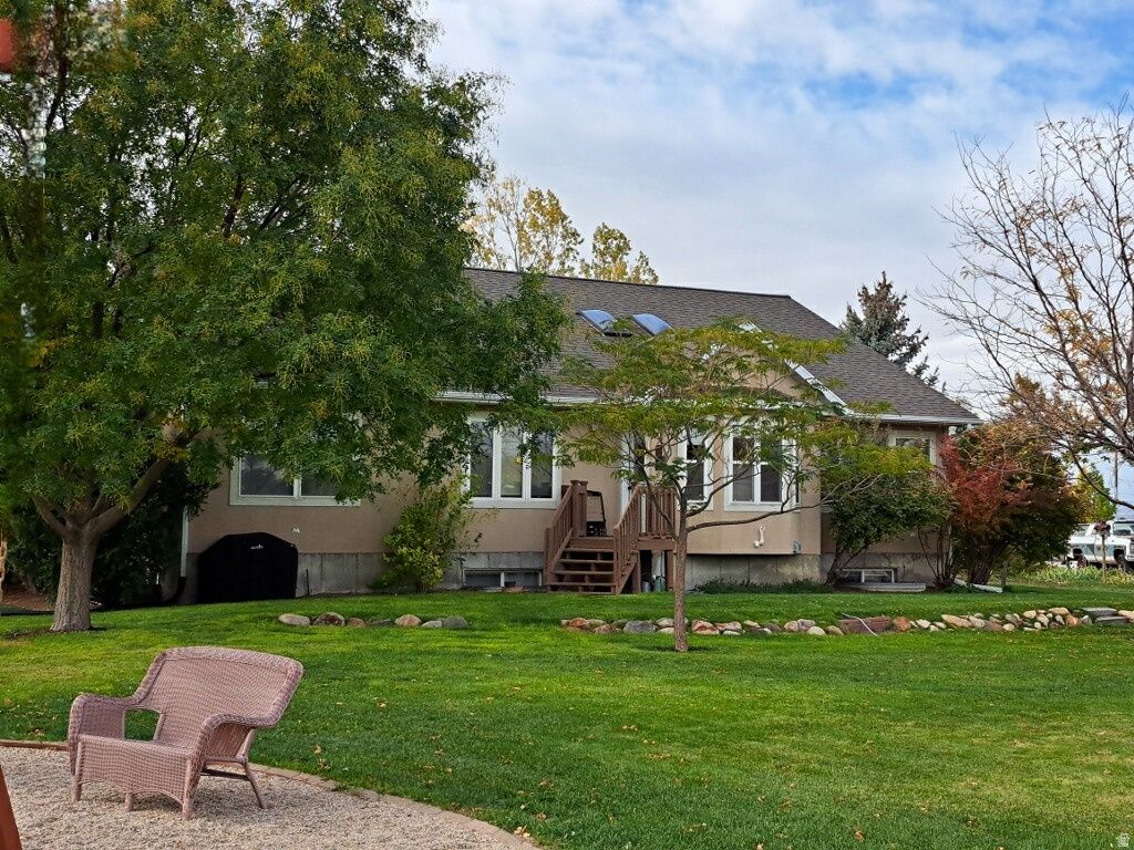 Photo of 74 TRACKSIDE CIR, Grantsville, UT 84029 (MLS # 2148170)