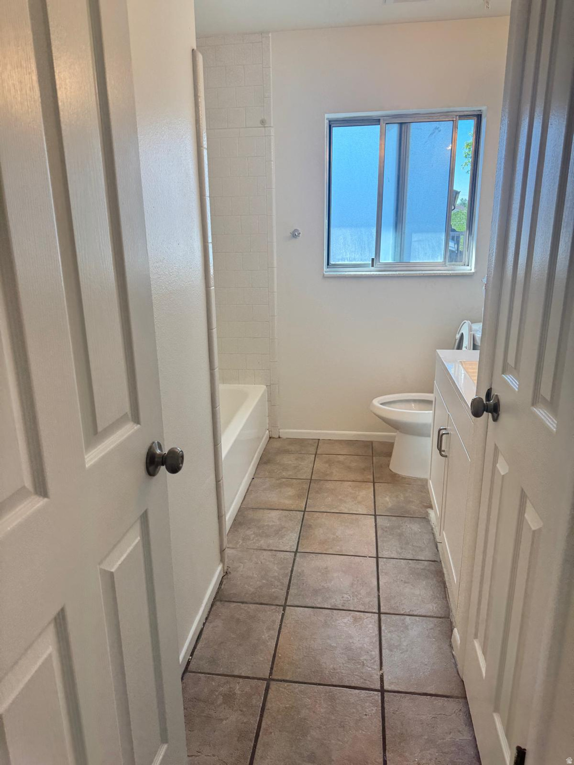 CRYSTAL HILLS - Residential