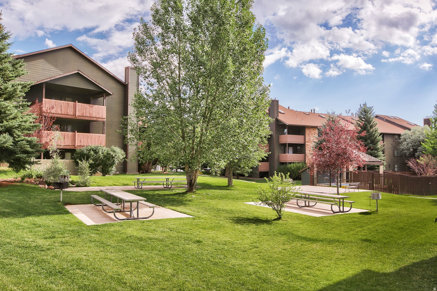 POWDERWOOD AT LANDMARK - Residential