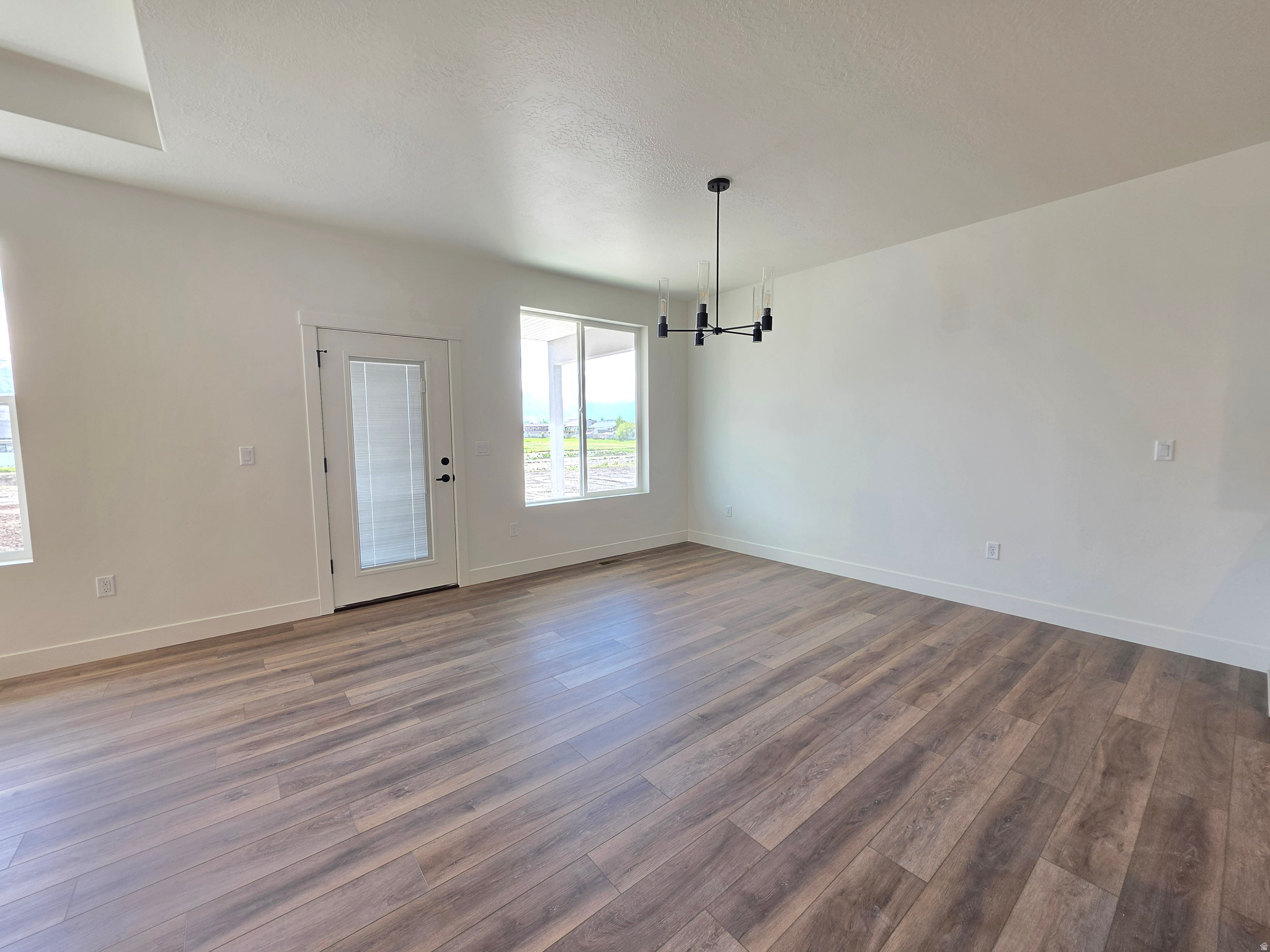 CREEKSIDE AT JDC RANCH - Residential