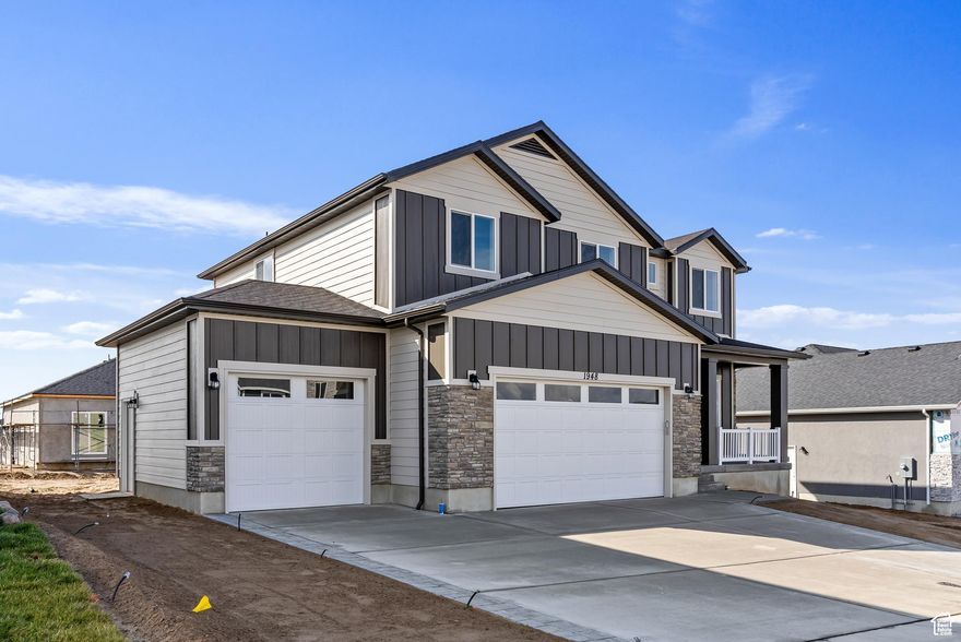 "Aubrey" Sample. 6 month build time. Our prices and quality can't be beat. We have been building homes for more than 25 years, this makes us one of the most experienced builders. Choose from many of our well designed plans. All floor plans are appealing from the inside and out. Our lightning fast construction schedule will have you into your new home in no time. Call agent for plans, pricing and maps. Call for Model Home locations, open Mon-Sat 12-6. Preferred Lender incentive available. Buyer to verify all information.