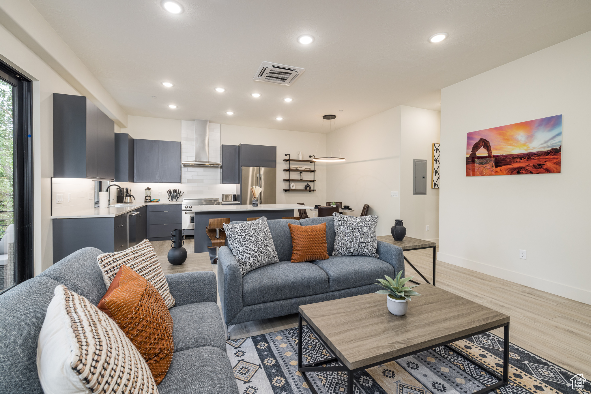 COTTONWOOD CONDOS - Residential