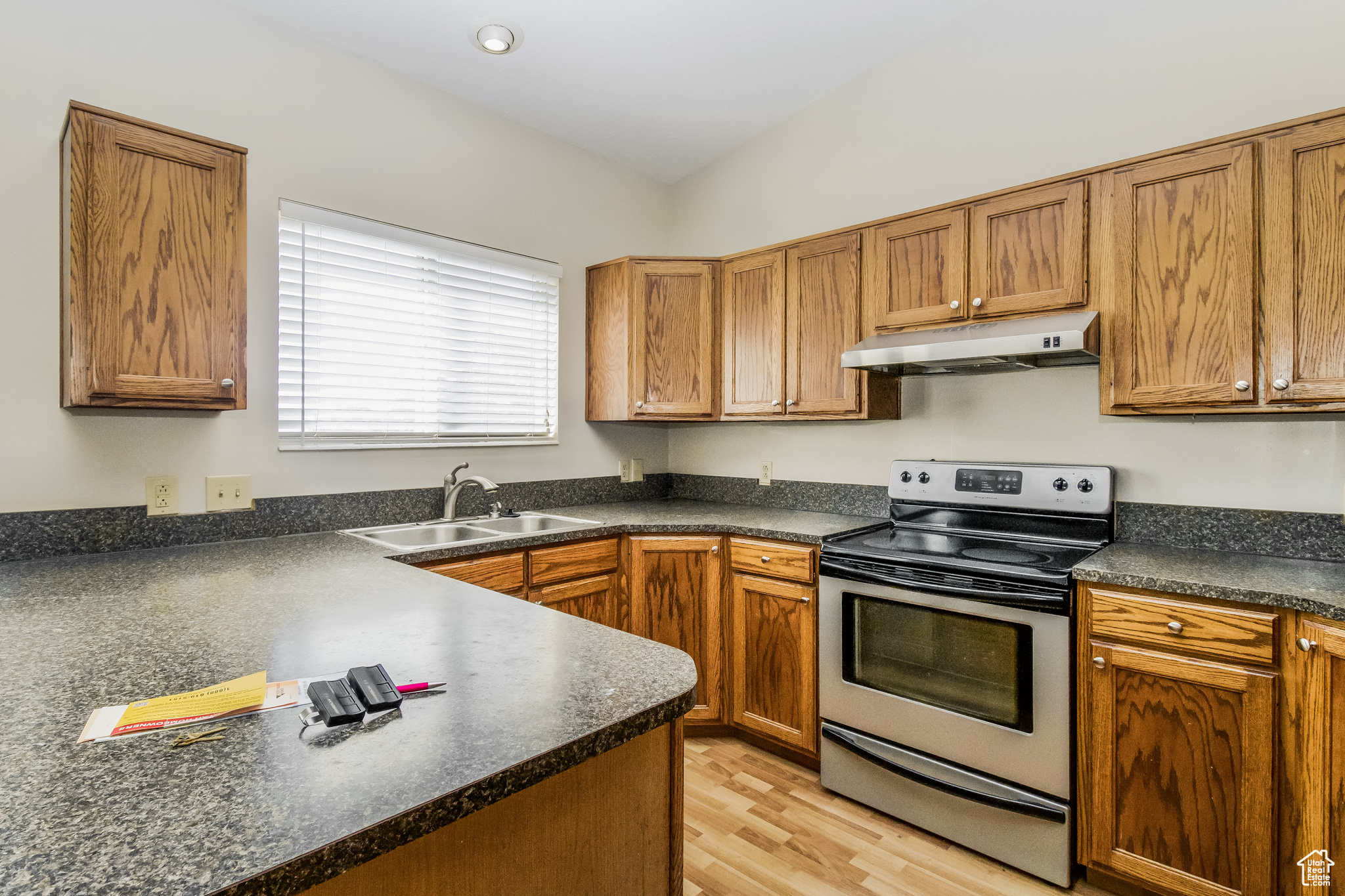 WESTLAKE VILLAGE - Residential