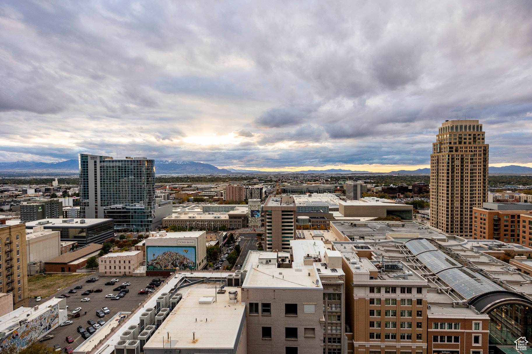 REGENT AT CITY CREEK - Residential