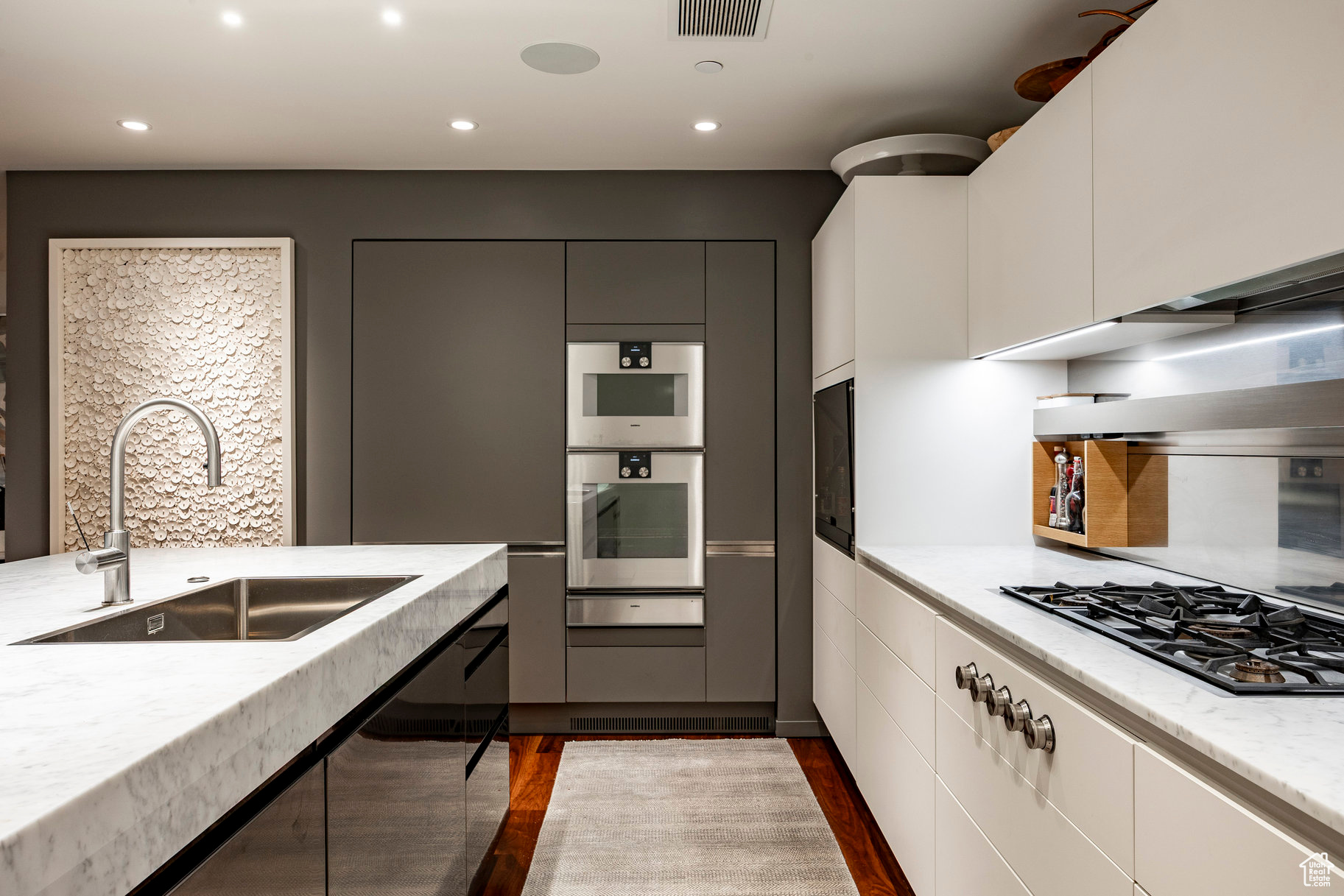 REGENT AT CITY CREEK - Residential