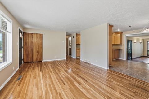 Tiny photo for 516 N 200 E, Brigham City, UT 84302 (MLS # 2157395)