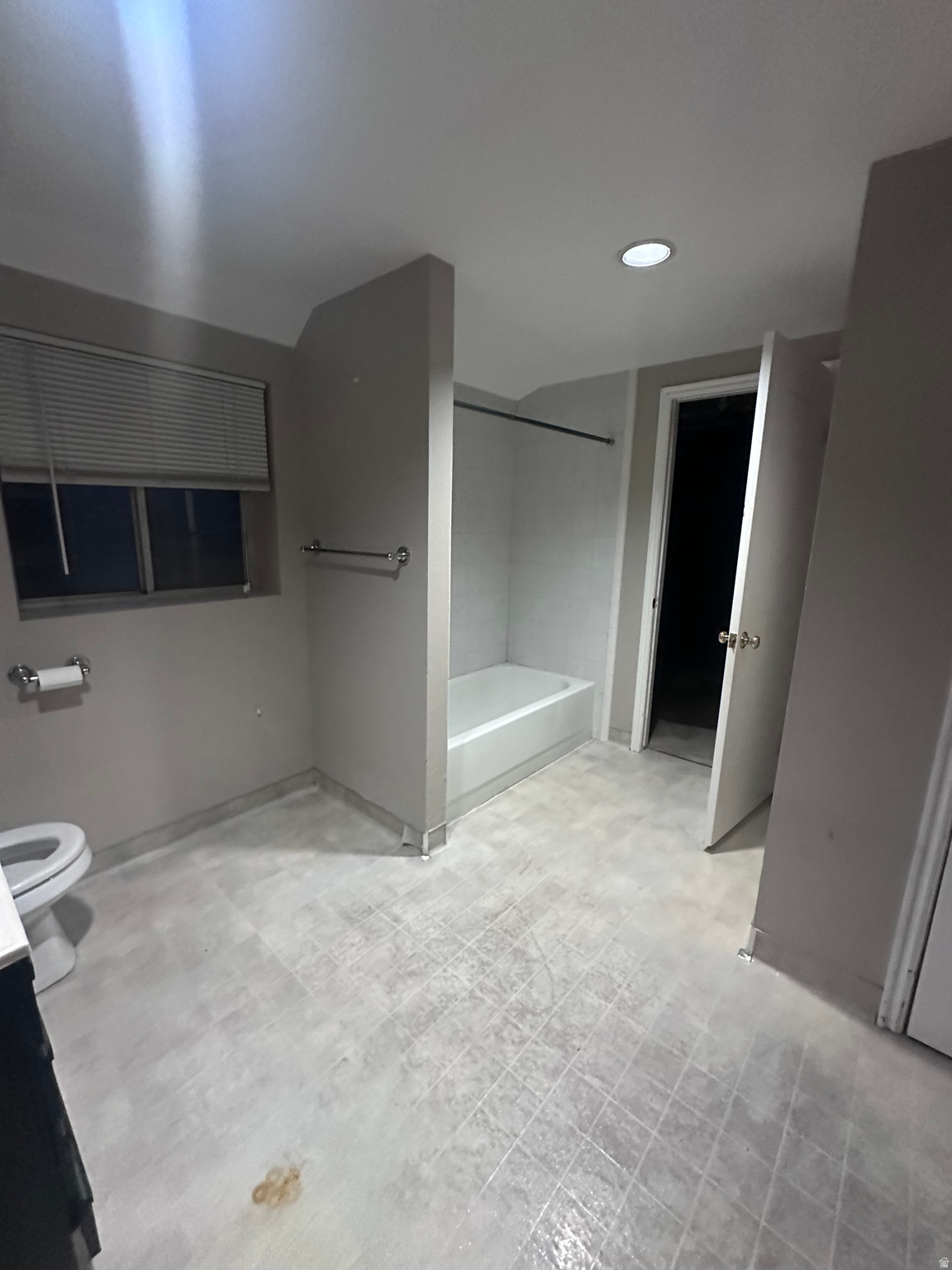 KRISTA CONDO - Residential