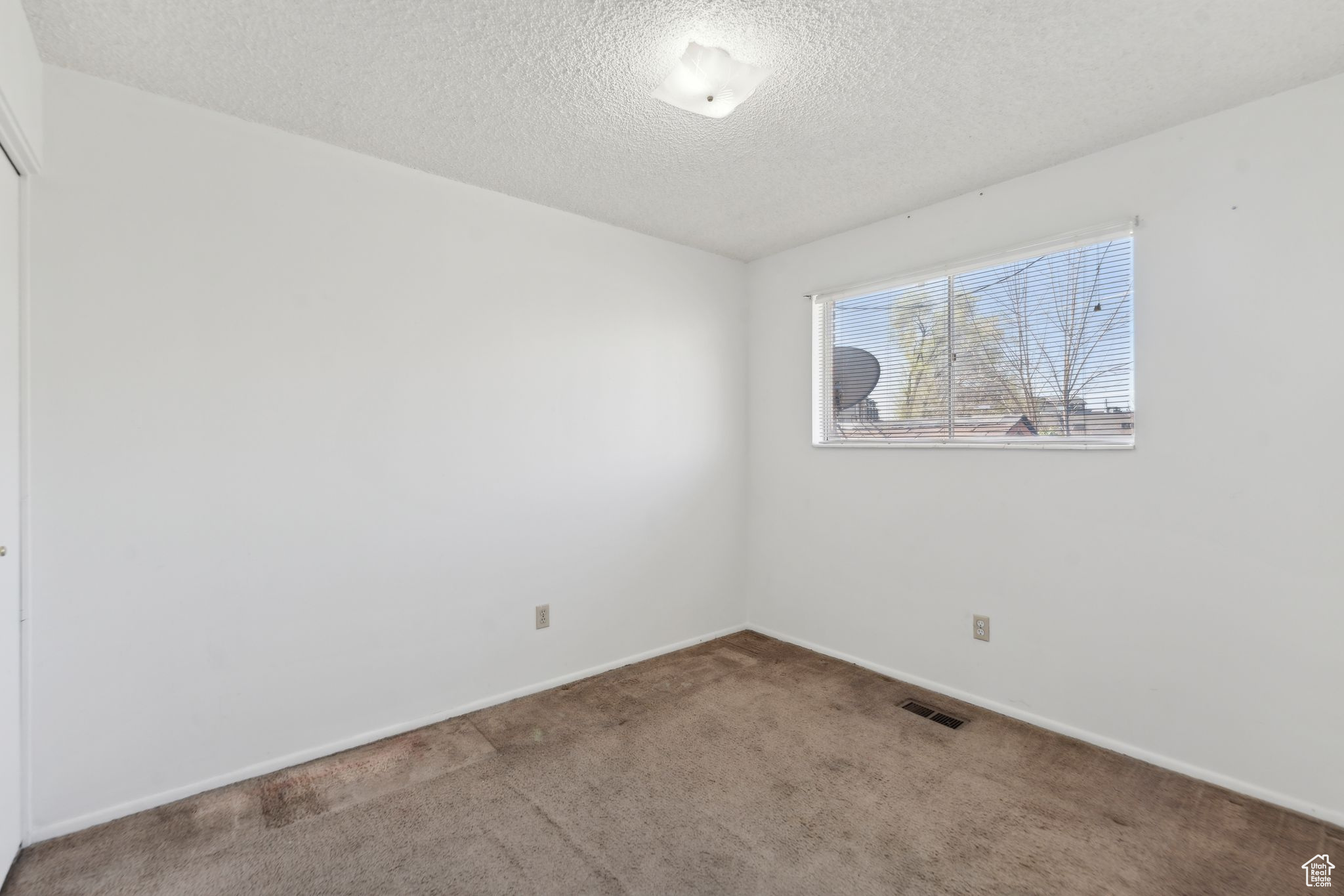 Midvale, Utah 84047, United States, 6 Bedrooms Bedrooms, ,3 BathroomsBathrooms,Residential,Active,107198