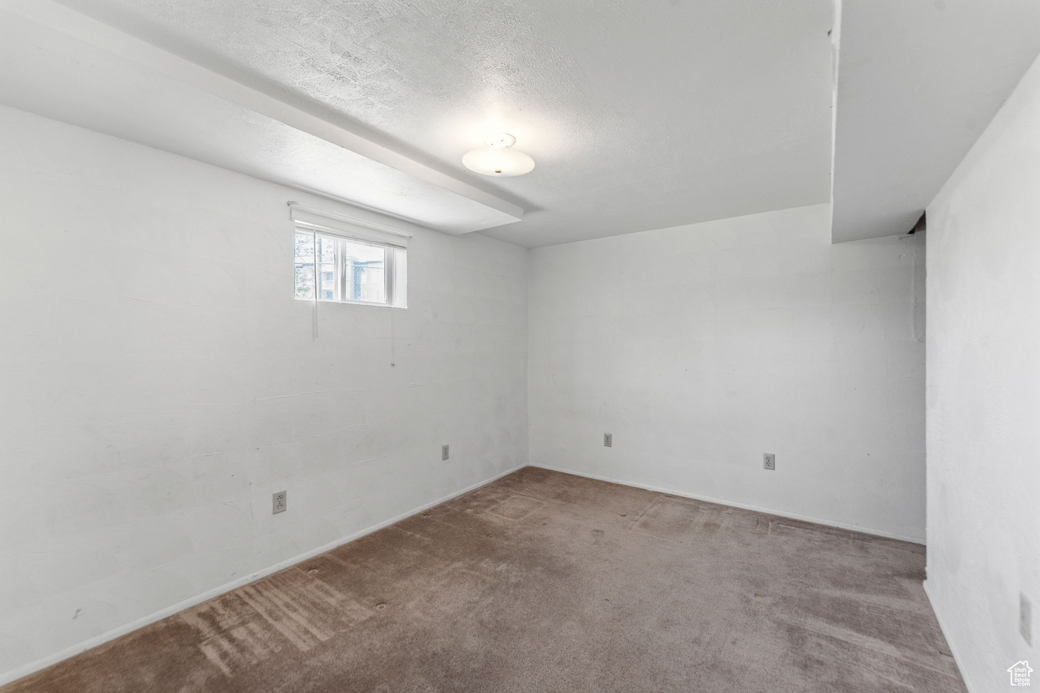 Midvale, Utah 84047, United States, 6 Bedrooms Bedrooms, ,3 BathroomsBathrooms,Residential,Active,107198