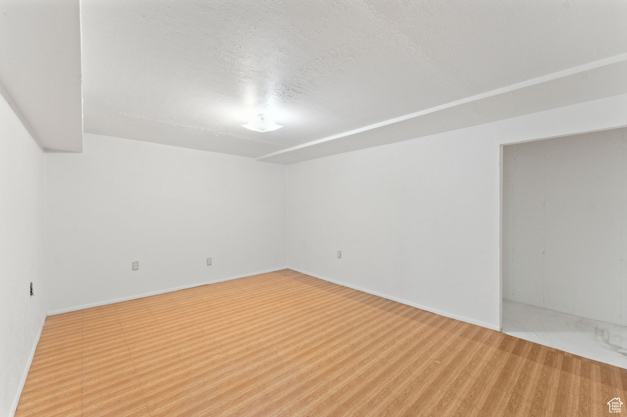 Midvale, Utah 84047, United States, 6 Bedrooms Bedrooms, ,3 BathroomsBathrooms,Residential,Active,107198